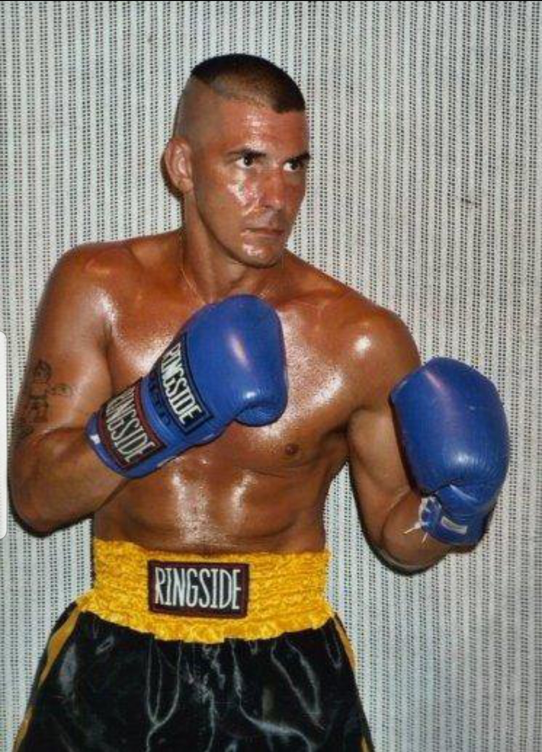 Steve Reid boxing in 2008, when he loaded up on opioids before each fight.